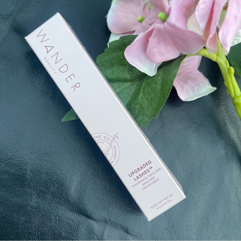 Wander Upgraded Lashes™ Thickening Mascara new